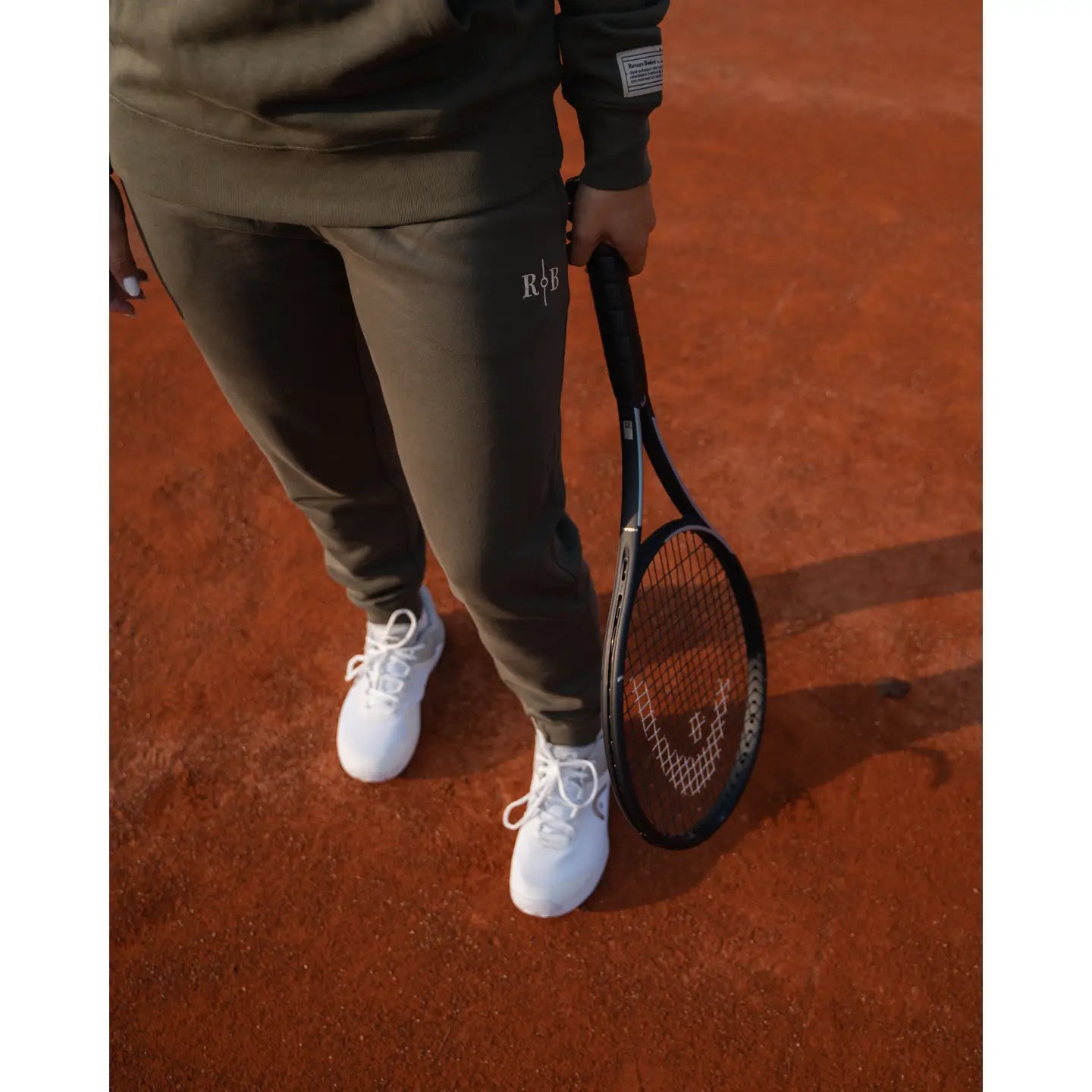 Khaki Q