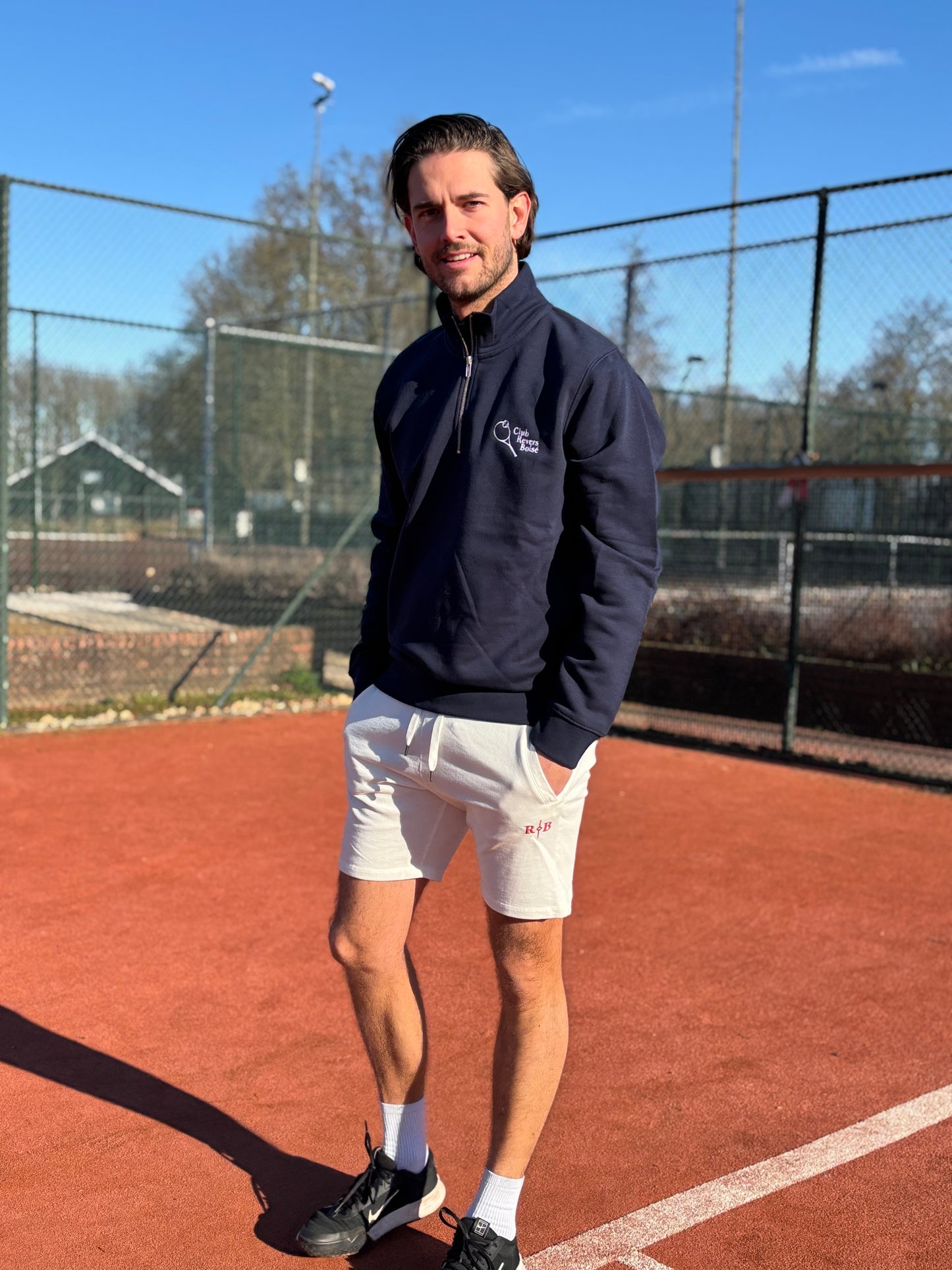 Beige short