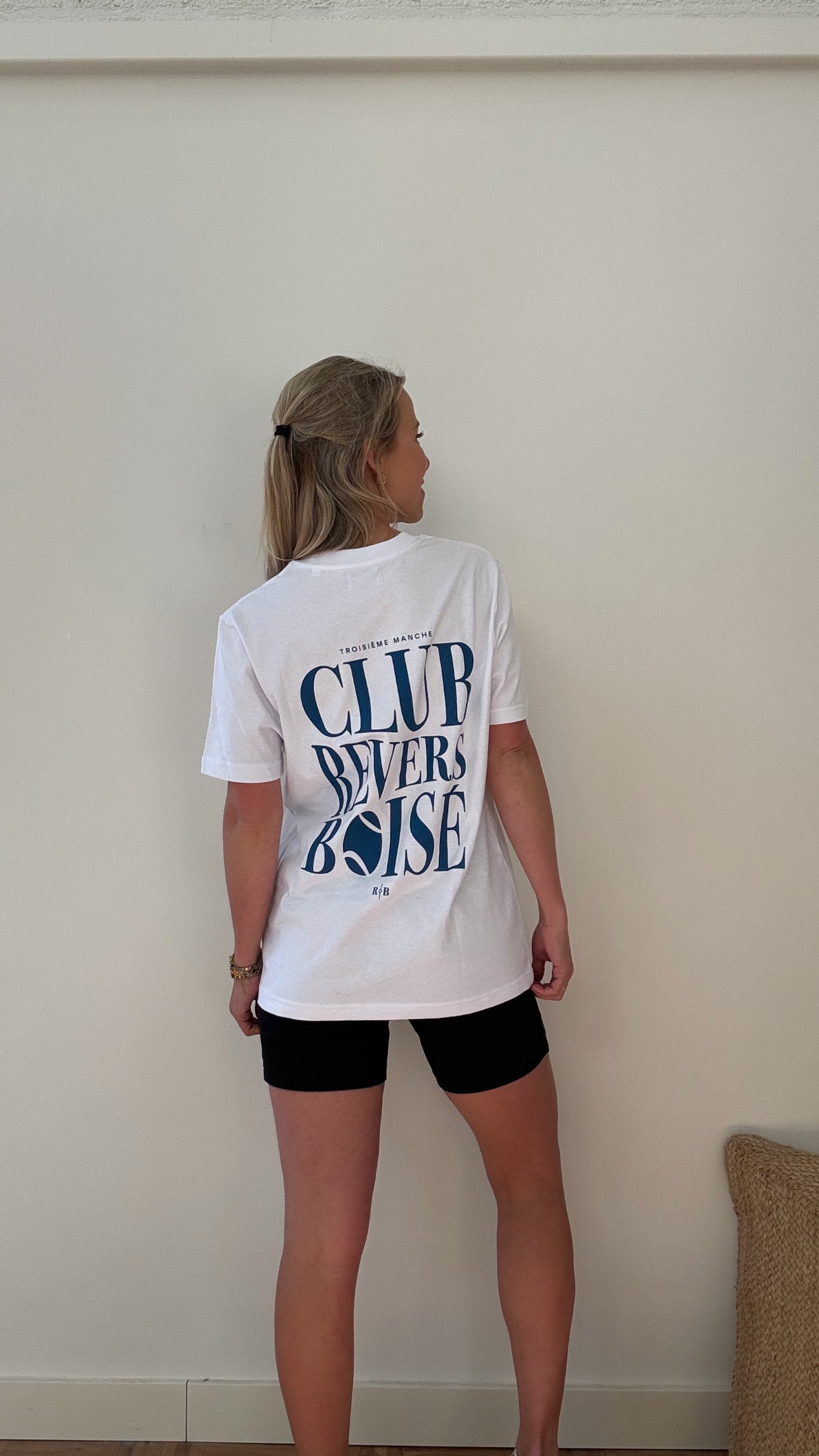 T-shirt in white