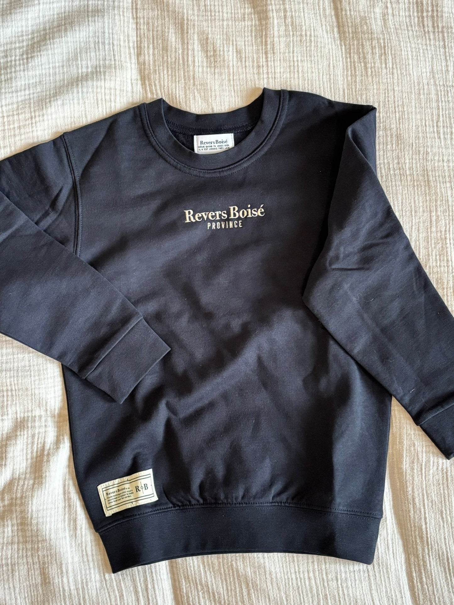 Round neck sweater